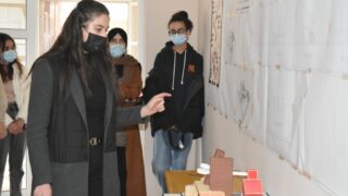 Affichage des travaux des etudiantseL1 du departement darchitecture le 1 fevrier 2022 145