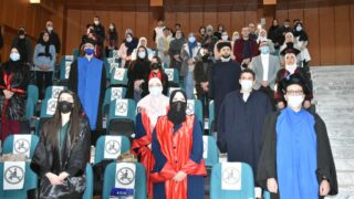 Ceremonie de remise des prix aux laureats de l annee universitaire 2020 2021 lundi 21 fevrier 2022011