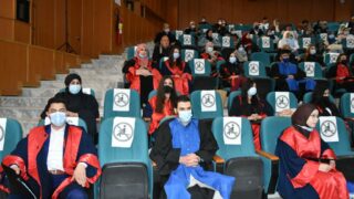 Ceremonie de remise des prix aux laureats de l annee universitaire 2020 2021 lundi 21 fevrier 2022024