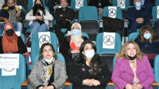 Ceremonie de remise des prix aux laureats de l annee universitaire 2020 2021 lundi 21 fevrier 2022039