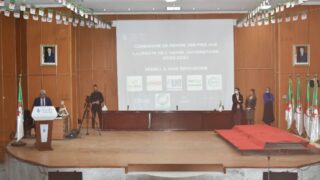 Ceremonie de remise des prix aux laureats de l annee universitaire 2020 2021 lundi 21 fevrier 2022068