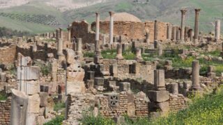 Sortie pedagogique a DJEMILA au profit des etudiants d architecture 24 mars 2022 0276