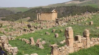 Sortie pedagogique a DJEMILA au profit des etudiants d architecture 24 mars 2022 0320