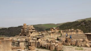 Sortie pedagogique a DJEMILA au profit des etudiants d architecture 24 mars 2022 0377