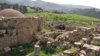 Sortie pedagogique a DJEMILA au profit des etudiants d architecture 24 mars 2022 0730