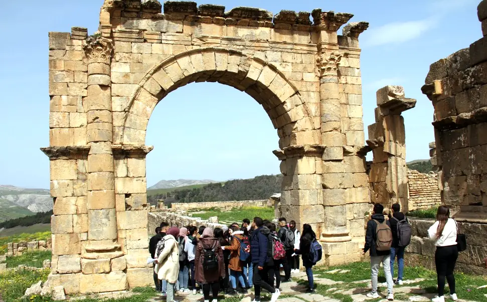 Sortie pédagogique au site archéologique Djemila - Sétif au profit des étudiants L1 architecture