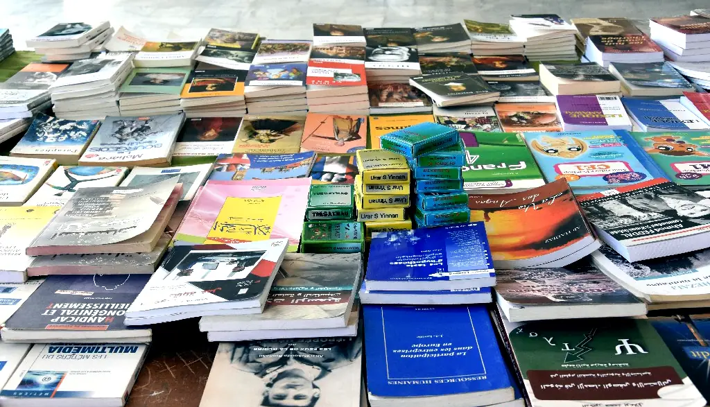 Journées du Livre amazigh organisé par le club scientifique Amazigh Tumast.