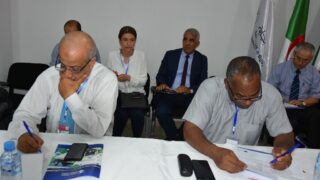 la 8 ème réunion des partenaires du consortium ESAGOV. 192 lancement de latelier sur le pilotage du projet d etablissement et la 8eme reunion des partenaires du consortium ESAGOV du 07 a 199