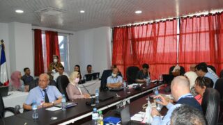 la 8 ème réunion des partenaires du consortium ESAGOV. 211 lancement de latelier sur le pilotage du projet d etablissement et la 8eme reunion des partenaires du consortium ESAGOV du 07 a 219