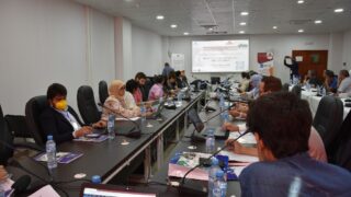 la 8 ème réunion des partenaires du consortium ESAGOV. 221 lancement de latelier sur le pilotage du projet d etablissement et la 8eme reunion des partenaires du consortium ESAGOV du 07 a 230