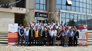 la 8 ème réunion des partenaires du consortium ESAGOV. 322 lancement de latelier sur le pilotage du projet d etablissement et la 8eme reunion des partenaires du consortium ESAGOV du 07 a 241