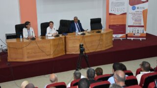 la 8 ème réunion des partenaires du consortium ESAGOV. 20 lancement de latelier sur le pilotage du projet d etablissement et la 8eme reunion des partenaires du consortium ESAGOV du 07 a 37