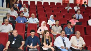 la 8 ème réunion des partenaires du consortium ESAGOV. 39 lancement de latelier sur le pilotage du projet d etablissement et la 8eme reunion des partenaires du consortium ESAGOV du 07 a 83