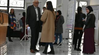Séance Posters Présenté par les Étudiants Master 2 du Département BPC. 6 Seance posters presente par les etudiants master 2 du departement BPC dans le cadre du module d analyses d articles anglais sci 05 1
