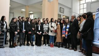 Séance Posters Présenté par les Étudiants Master 2 du Département BPC. 93 Seance posters presente par les etudiants master 2 du departement BPC dans le cadre du module d analyses d articles anglais sci 117