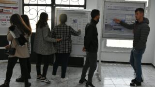 Séance Posters Présenté par les Étudiants Master 2 du Département BPC. 19 Seance posters presente par les etudiants master 2 du departement BPC dans le cadre du module d analyses d articles anglais sci 15