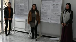 Séance Posters Présenté par les Étudiants Master 2 du Département BPC. 16 Seance posters presente par les etudiants master 2 du departement BPC dans le cadre du module d analyses d articles anglais sci 26