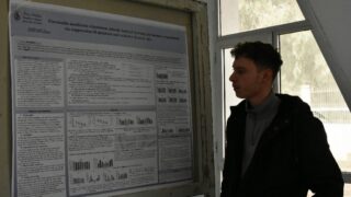 Séance Posters Présenté par les Étudiants Master 2 du Département BPC. 26 Seance posters presente par les etudiants master 2 du departement BPC dans le cadre du module d analyses d articles anglais sci 36