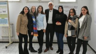 Séance Posters Présenté par les Étudiants Master 2 du Département BPC. 28 Seance posters presente par les etudiants master 2 du departement BPC dans le cadre du module d analyses d articles anglais sci 38