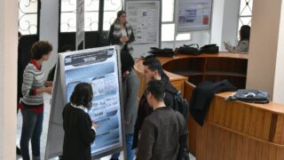 Séance Posters Présenté par les Étudiants Master 2 du Département BPC. 29 Seance posters presente par les etudiants master 2 du departement BPC dans le cadre du module d analyses d articles anglais sci 40