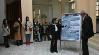 Séance Posters Présenté par les Étudiants Master 2 du Département BPC. 75 Seance posters presente par les etudiants master 2 du departement BPC dans le cadre du module d analyses d articles anglais sci 96