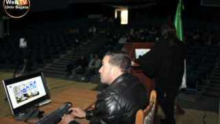 Photos de Mme. SARAOUI ATTAR Selma du département d'architecture, lors de sa présentation d'un cours en ligne en anglais via google meet. 7 MG 0876