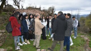 Sortie pedagogique au site patrimoniale Ibarissen au profit des etudiants du palier licence 1 Architecture le 07 mars 2023127 1
