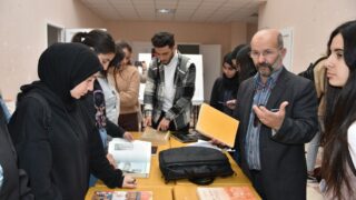 Celebration de la journee national du savoir par le departement d architecture le 16 avril2023 au campus d El kseur108