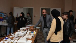 Célébration de la journée nationale de l’étudiant. 55 Celebration de la journee national de letudiant par le departement d architecture jeudi 18mai au campus d El kseur.060 1