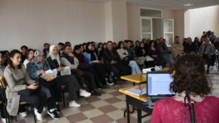 Célébration de la journée nationale de l’étudiant. 90 Celebration de la journee national de letudiant par le departement d architecture jeudi 18mai au campus d El kseur.095 1