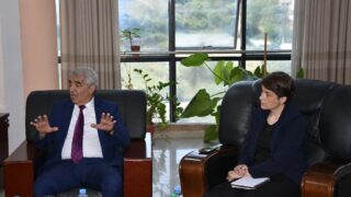 Visite de son excellence l’ambassadeur de la république du Mozambique en Algérie 28 Visite de son excellence lambassadeur de la republique du Mozambique en Algeri M CARVALH MUARIA a luniversite de Abderrahmane 28