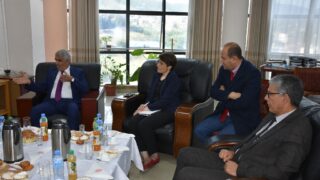 Visite de son excellence l’ambassadeur de la république du Mozambique en Algérie 30 Visite de son excellence lambassadeur de la republique du Mozambique en Algeri M CARVALH MUARIA a luniversite de Abderrahmane 30