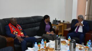 Visite de son excellence l’ambassadeur de la république du Mozambique en Algérie 33 Visite de son excellence lambassadeur de la republique du Mozambique en Algeri M CARVALH MUARIA a luniversite de Abderrahmane 33