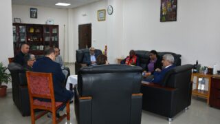 Visite de son excellence l’ambassadeur de la république du Mozambique en Algérie 40 Visite de son excellence lambassadeur de la republique du Mozambique en Algeri M CARVALH MUARIA a luniversite de Abderrahmane 40