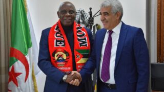 Visite de son excellence l’ambassadeur de la république du Mozambique en Algérie 79 Visite de son excellence lambassadeur de la republique du Mozambique en Algeri M CARVALH MUARIA a luniversite de Abderrahmane 79