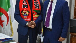 Visite de son excellence l’ambassadeur de la république du Mozambique en Algérie 81 Visite de son excellence lambassadeur de la republique du Mozambique en Algeri M CARVALH MUARIA a luniversite de Abderrahmane 81