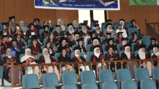 Cérémonie de remise des prix aux lauréats des docteurs en médecine de l’année universitaire (promotion 2015-2022) 10 DSC0829