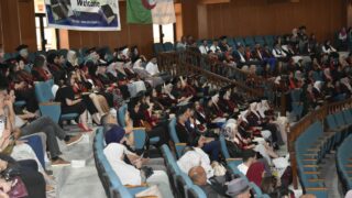 Cérémonie de remise des prix aux lauréats des docteurs en médecine de l’année universitaire (promotion 2015-2022) 17 DSC0836