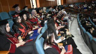 Cérémonie de remise des prix aux lauréats des docteurs en médecine de l’année universitaire (promotion 2015-2022) 23 DSC0842