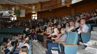 Cérémonie de remise des prix aux lauréats des docteurs en médecine de l’année universitaire (promotion 2015-2022) 46 DSC0865