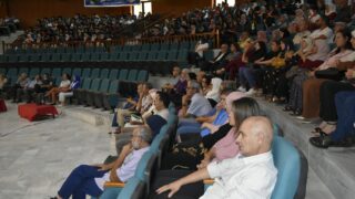 Cérémonie de remise des prix aux lauréats des docteurs en médecine de l’année universitaire (promotion 2015-2022) 49 DSC0868