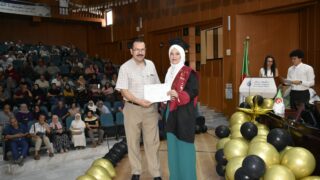 Cérémonie de remise des prix aux lauréats des docteurs en médecine de l’année universitaire (promotion 2015-2022) 89 DSC0911