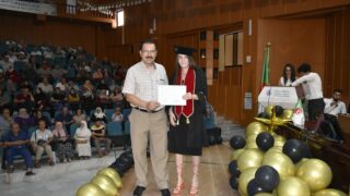 Cérémonie de remise des prix aux lauréats des docteurs en médecine de l’année universitaire (promotion 2015-2022) 90 DSC0912