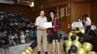 Cérémonie de remise des prix aux lauréats des docteurs en médecine de l’année universitaire (promotion 2015-2022) 93 DSC0915