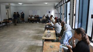 Présentation des Projets de Fin de Cycle PFC Licence (3ème année). 100 La presentation des projets de fin de cycle Licence 3eme annee organisees par le departement dAutomatique Telecommunication et 13