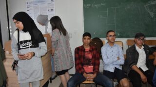 Présentation des Projets de Fin de Cycle PFC Licence (3ème année). 7 La presentation des projets de fin de cycle Licence 3eme annee organisees par le departement dAutomatique Telecommunication et 23