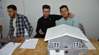 Présentation des Projets de Fin de Cycle PFC Licence (3ème année). 39 La presentation des projets de fin de cycle Licence 3eme annee organisees par le departement dAutomatique Telecommunication et 55