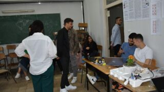 Présentation des Projets de Fin de Cycle PFC Licence (3ème année). 47 La presentation des projets de fin de cycle Licence 3eme annee organisees par le departement dAutomatique Telecommunication et 63