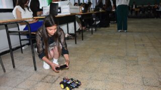 Présentation des Projets de Fin de Cycle PFC Licence (3ème année). 50 La presentation des projets de fin de cycle Licence 3eme annee organisees par le departement dAutomatique Telecommunication et 66