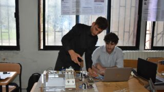 Présentation des Projets de Fin de Cycle PFC Licence (3ème année). 67 La presentation des projets de fin de cycle Licence 3eme annee organisees par le departement dAutomatique Telecommunication et 83